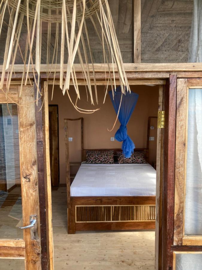 Soul Rebel Lodge & Backpackers Nkhata Bay Екстериор снимка